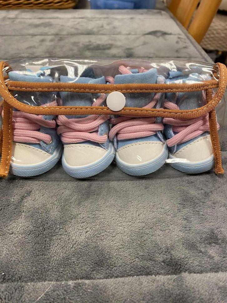 Setje van 4 schoentjes, Dieren en Toebehoren, Hondenkleding, Nieuw, Ophalen of Verzenden