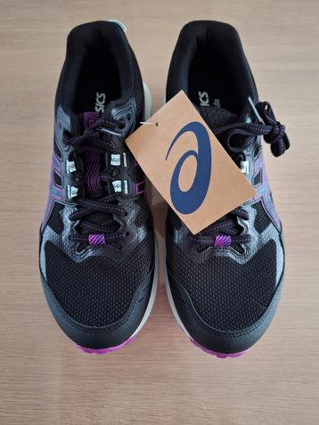 Loopschoenen ASICS  beschikbaar voor biedingen