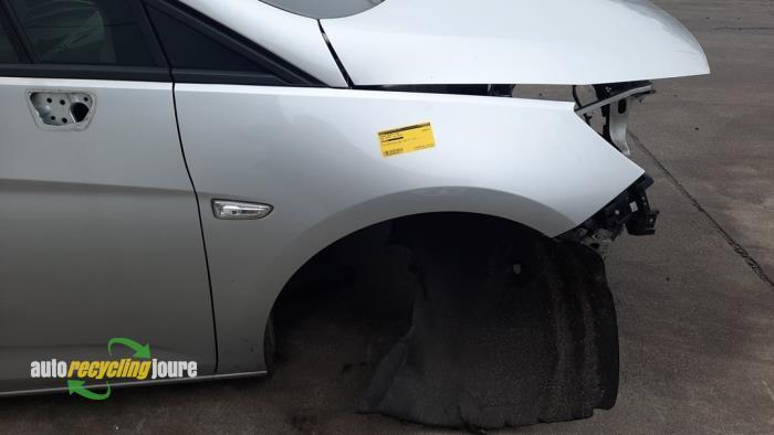 Scherm rechts-voor van een Opel Astra (Z176), Auto-onderdelen, Carrosserie, Opel, Gebruikt, 3 maanden garantie