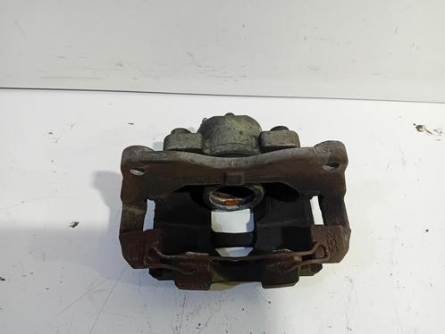 REMKLAUW LINKS VOOR Toyota Yaris III (P13) (01-2010/09-2020), Auto-onderdelen, Remmen en Aandrijving, Toyota, Gebruikt