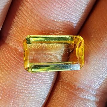 4,5 karaat gefacetteerde natuurlijke citrien beschikbaar voor biedingen