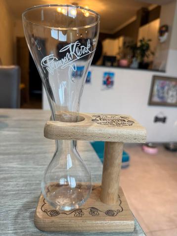 Kwak glas + houder beschikbaar voor biedingen