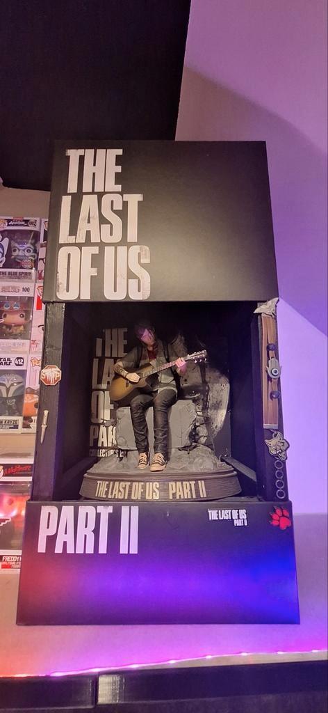 Last of us part 2 collectors edition statue van Ellie, Verzamelen, Beelden en Beeldjes, Zo goed als nieuw, Ophalen