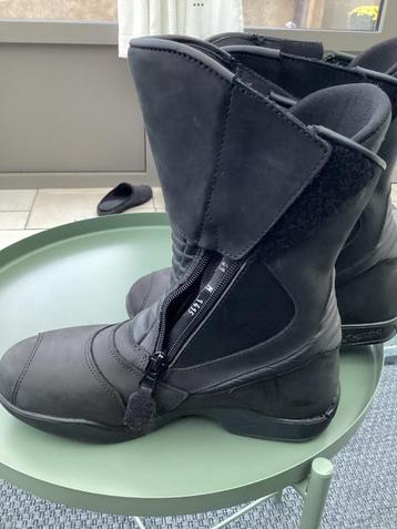 Moto-laarzen  beschikbaar voor biedingen