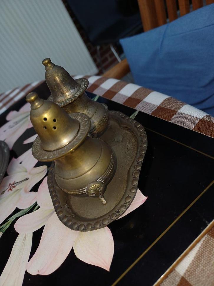 zout en peper vat met schaal, Antiek en Kunst, Antiek | Keukengerei, Ophalen of Verzenden