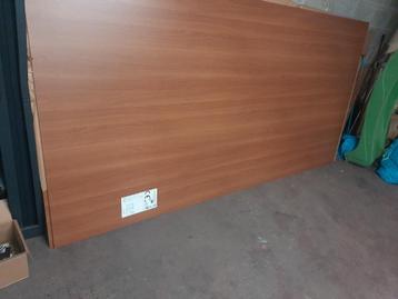 Nieuwe Trespa hout motief aan spotprijs beschikbaar voor biedingen