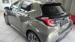Toyota Yaris ELEGANT HYBRIDE (bj 2023, automaat), Auto's, Automaat, Gebruikt, Euro 6, Overige kleuren