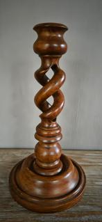 Houten "barley twist" kandelaar, Antiek en Kunst, Ophalen of Verzenden