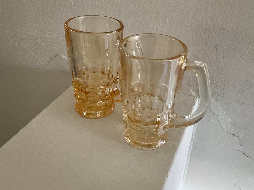 Twee vintage jeneverglaasjes, Verzamelen, Glas en Drinkglazen, Zo goed als nieuw, Verzenden