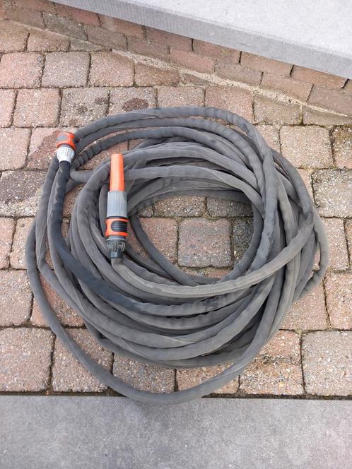 Tuyau d'arrosage Gardena 30m anti-torsion, Tuin en Terras, Tuinslangen, Gebruikt, Ophalen of Verzenden