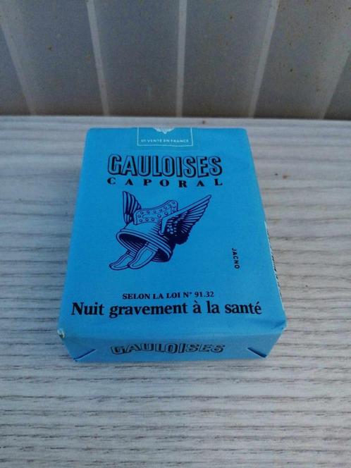 CIGARETTES  GAULOISES CAPORAL..., Verzamelen, Rookartikelen, Aanstekers en Luciferdoosjes, Zo goed als nieuw, Tabaksdoos of Verpakking