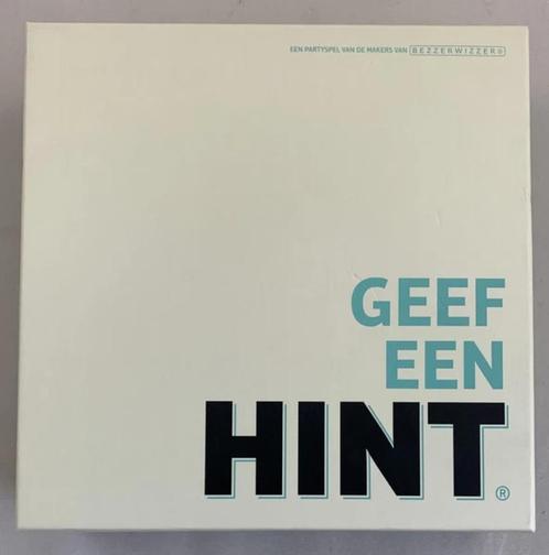 Geef een Hint Partyspel Gezelschapsspel Bezzer Wizzer Studio, Hobby en Vrije tijd, Gezelschapsspellen | Bordspellen, Zo goed als nieuw