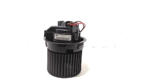 KACHEL VENTILATORMOTOR Clio IV Estate / Grandtour (7R), Auto-onderdelen, Airco en Verwarming, Renault, Gebruikt