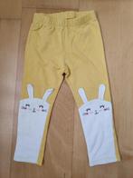 gele broek met konijnen maat 92 in perfecte staat, Comme neuf, Fille, Enlèvement ou Envoi, H&M