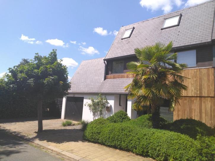 ruime gezinswoning te Jabbeke, Immo, Huizen en Appartementen te koop, Provincie West-Vlaanderen, 200 tot 500 m², Hoekwoning, E