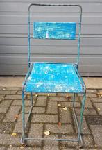Industriele retro vintage metalen stoelen stapelbaar blauw, Maison & Meubles, Chaises, Comme neuf, Bleu, Cinq, Six Chaises ou plus