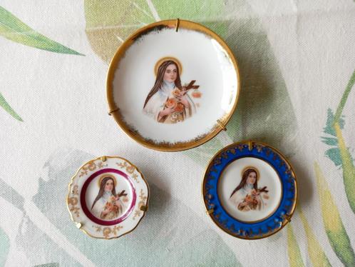 Limoges 3 Sierbordjes Thérèse van Lisieux - Zie Tekst, Antiek en Kunst, Antiek | Religieuze voorwerpen, Ophalen of Verzenden