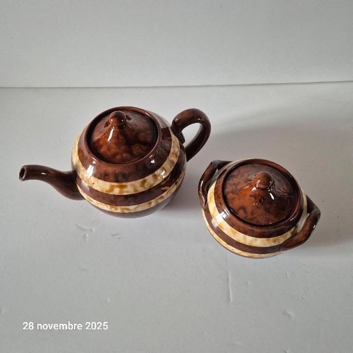 kleine theepot, koffiezetapparaat, model MARY Sarreguemines, Antiek en Kunst, Antiek | Keramiek en Aardewerk, Verzenden