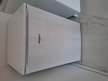 Whirlpool tafelijskastje 10 maanden nieuw beschikbaar voor biedingen