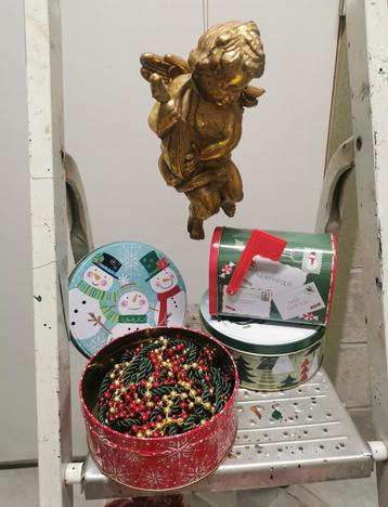 Bundel kerstgerief beschikbaar voor biedingen