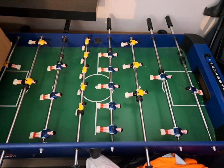 Table de jeux, Enfants & Bébés, Jouets | Tables de football, Comme neuf, Enlèvement