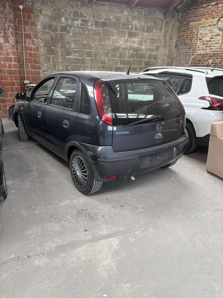Opel corsa, Autos, Opel, Particulier, Corsa, Essence, Euro 4, Berline, 5 portes, Boîte manuelle, Bleu, Gris, Tissu, Traction avant
