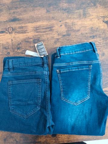 2 jeansbroeken, jongen beschikbaar voor biedingen