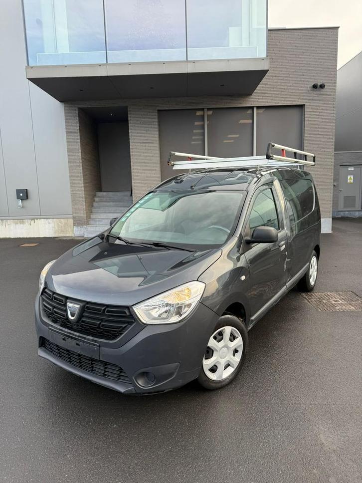 Dacia dokker/2019/42.000km/1.6 benzine/75kw/euro 6c/, Auto's, Dacia, Bedrijf, Te koop, Dokker, Dakrails, Benzine, Euro 6, Overige carrosserie