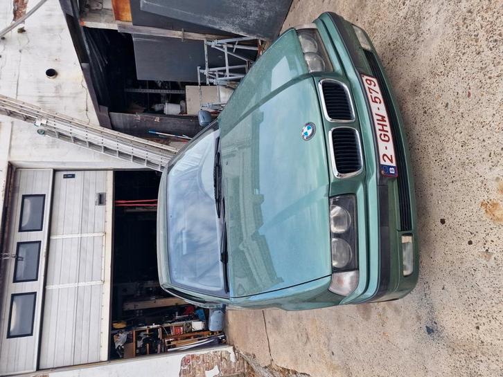 BMW 316i Auto 155000 km E36 Compact, Auto's, BMW, Particulier, Automaat, Beige, Beige, Ophalen