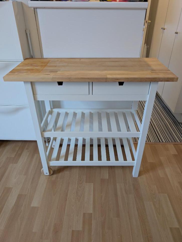 IKEA Forhoja Roltafel/Dessertes pour cuisine, Huis en Inrichting, Tafels | Sidetables, Gebruikt, 25 tot 50 cm, 100 tot 150 cm