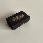 vintage petit point juwelendoosje met knippertje, Ophalen of Verzenden