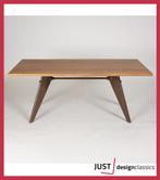 Vitra Pouvre EM Table Massief Eiken H 740  x W 900 x L 1800, Huis en Inrichting, Ophalen
