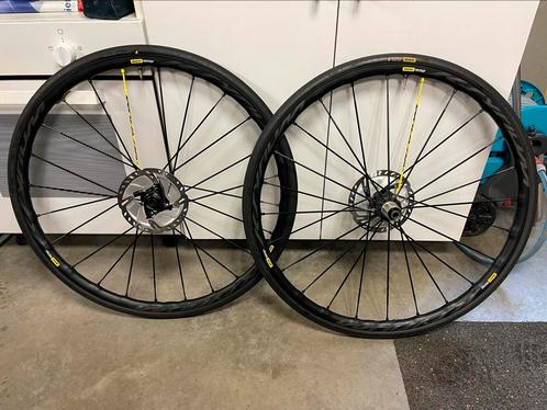 Paire de roues Mavic Ksyrium Pro UST Disc, Vélos & Vélomoteurs, Vélos Pièces, Comme neuf, Vélo de course, Enlèvement