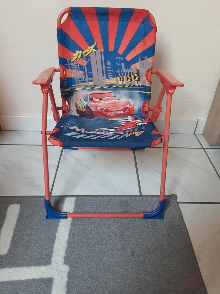 Disney Tuinstoel Cars, Kinderen en Baby's, Kinderkamer | Tafels en Stoelen, Zo goed als nieuw, Stoel(en), Ophalen