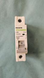 NOARK ExBS Circuit Breaker Miniature 20A 230V, Computers en Software, Netwerk switches, Ophalen of Verzenden, Nieuw