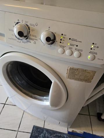 Machine a laver beschikbaar voor biedingen