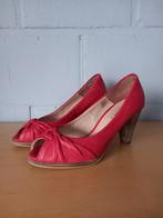 Rizzoli rode leren pumps, Kleding | Dames, Schoenen, Pumps, Ophalen of Verzenden, Zo goed als nieuw, Rizzoli