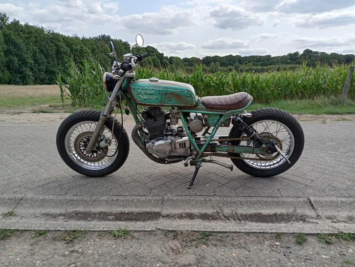 suzuki gn 250, Motoren, Motoren | Suzuki, Particulier, Naked bike, 12 t/m 35 kW, 1 cilinder, Minimaal motorrijbewijs A2, Ophalen