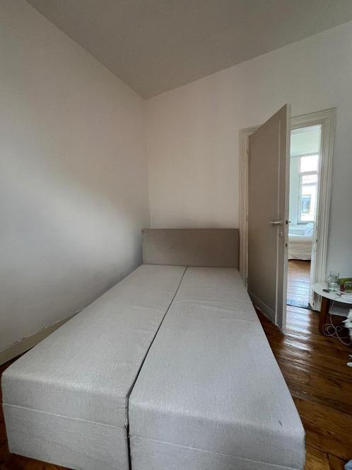 Bed boxspring, Huis en Inrichting, Slaapkamer | Boxsprings, Gebruikt, 160 cm, Tweepersoons, Beige, Grijs, Ophalen