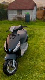 Piaggio zip 2000 new old school ZELDZAAM, Fietsen en Brommers, Ophalen, Tweetakt, Zip, Nieuw