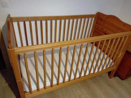 Lit évolutif 140 x 70 cm et literie, Kinderen en Baby's, Kinderkamer | Bedden, Matras, Ophalen