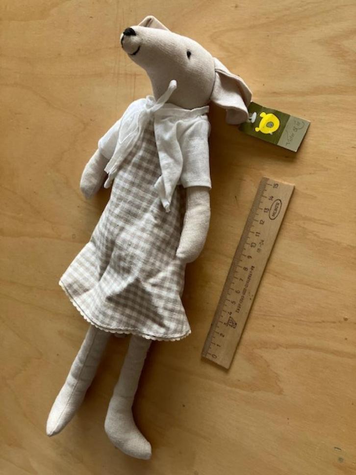 Een stijlvolle muis (lappenpop), Kinderen en Baby's, Speelgoed | Poppen, Nieuw, Overige typen, Ophalen of Verzenden