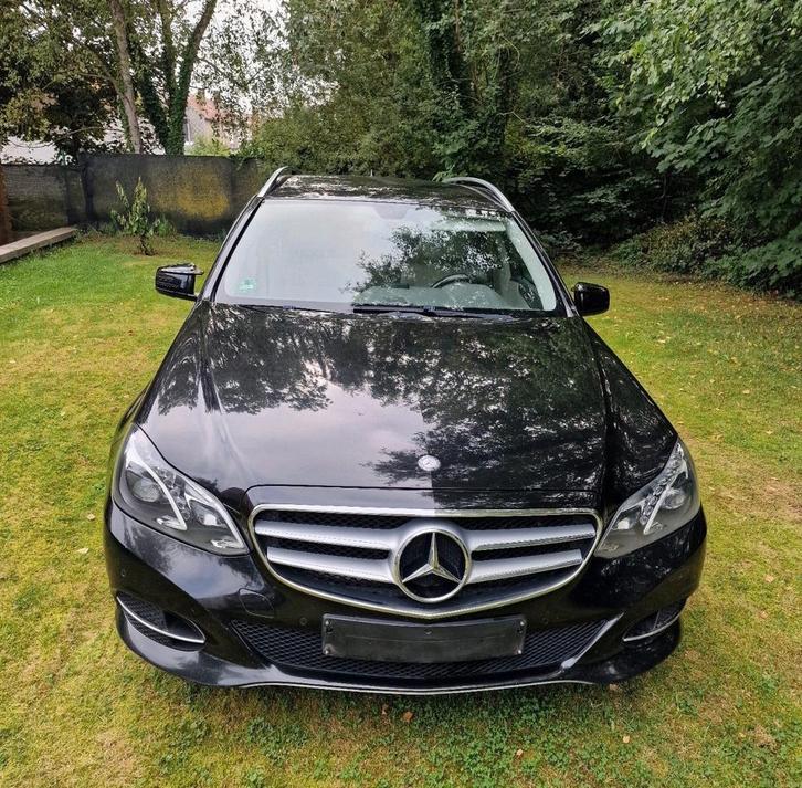 Mercedes classe E 220 CDI w212, Auto's, Mercedes-Benz, E-Klasse, ABS, Adaptieve lichten, Adaptive Cruise Control, Airbags, Airconditioning