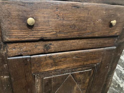 Oud Eiken hoog dressoir ( bieden mag ), Antiek en Kunst, Curiosa en Brocante, Ophalen