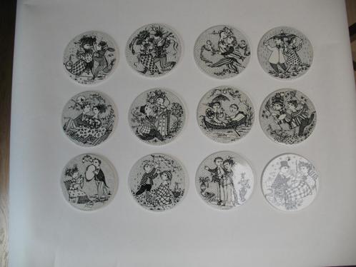 Bjorn Wiinblad wandplaatjes 'Months Of Love' volledige set., Antiek en Kunst, Curiosa en Brocante, Ophalen of Verzenden