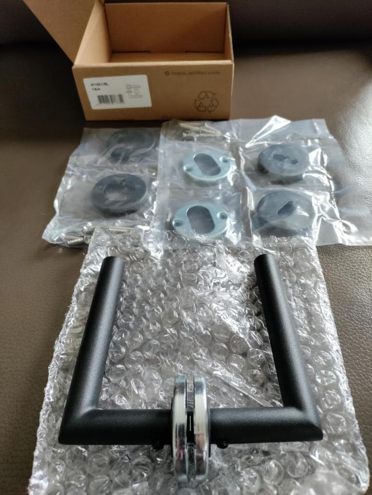 Deurklinken zwarte Artitec W1051/BL TRIA te koop, nieuwe., Huis en Inrichting, Overige Huis en Inrichting, Nieuw, Ophalen