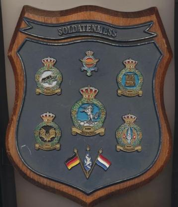 (m78) Souvenierschild Soldatenmess NL / B onder Nato beschikbaar voor biedingen