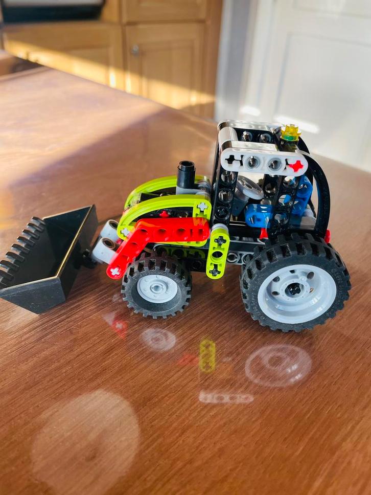LEGO Technic 8260 graafmachine  & moto, Kinderen en Baby's, Speelgoed | Duplo en Lego, Zo goed als nieuw, Lego, Complete set, Ophalen of Verzenden