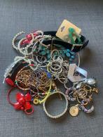 Verkoop van sieraden per 2 euro, Ophalen, Gebruikt