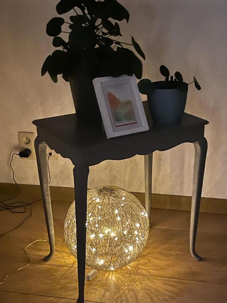 Grande lampe boule design à poser, Huis en Inrichting, Lampen | Tafellampen, Zo goed als nieuw, Metaal, Ophalen